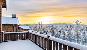 Lyxig Lodge - vid Golfbana och nära skidbackar.