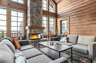 Lyxig Lodge - skidor, fiske, skoter, golf & fjäll!