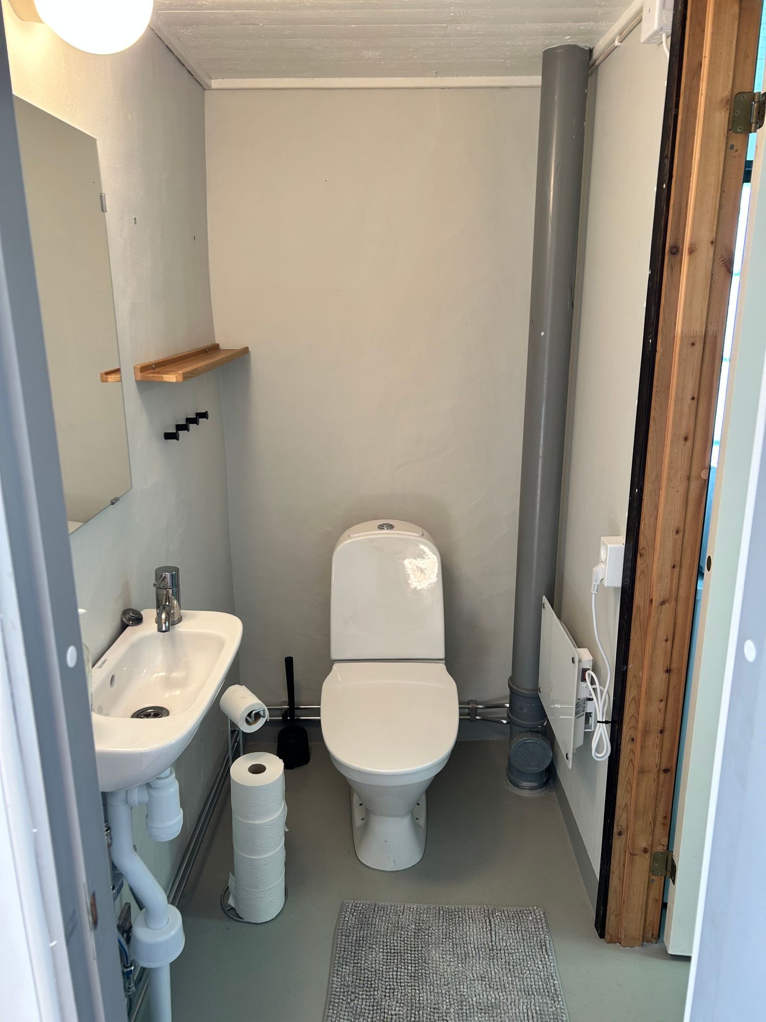 Hyr vår nyrenoverade drängstuga på Ekelunda Gård – bild 12 av 13