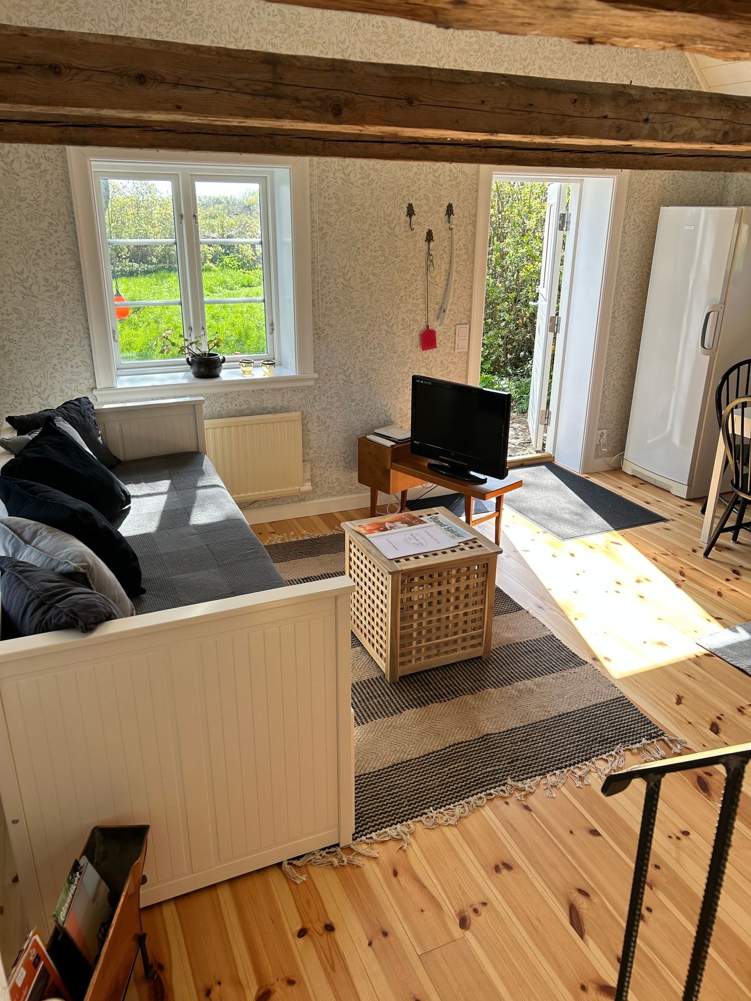 Hyr vår nyrenoverade drängstuga på Ekelunda Gård – bild 6 av 13
