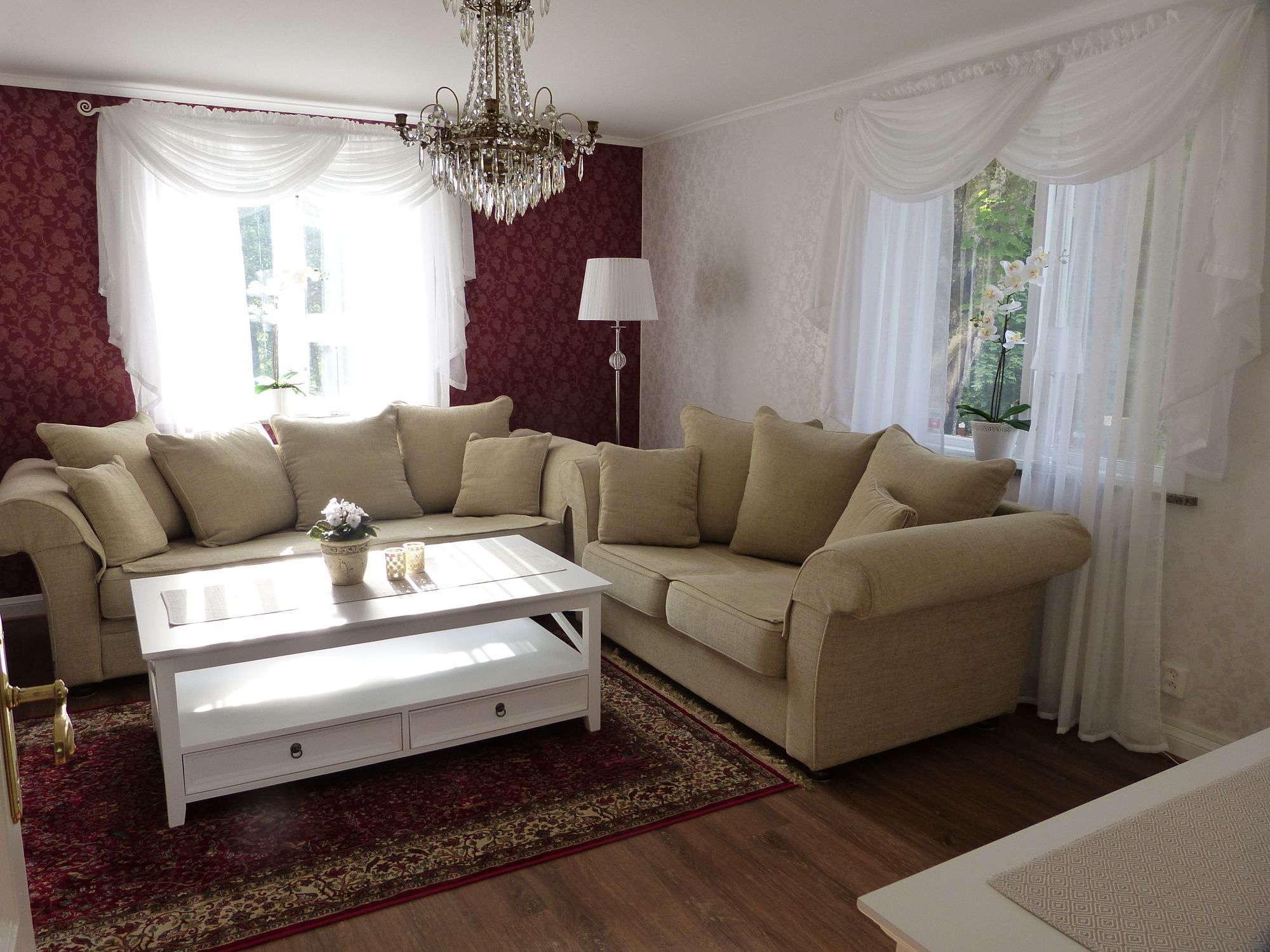 Elegant hus med underbar utsikt – bild 9 av 24