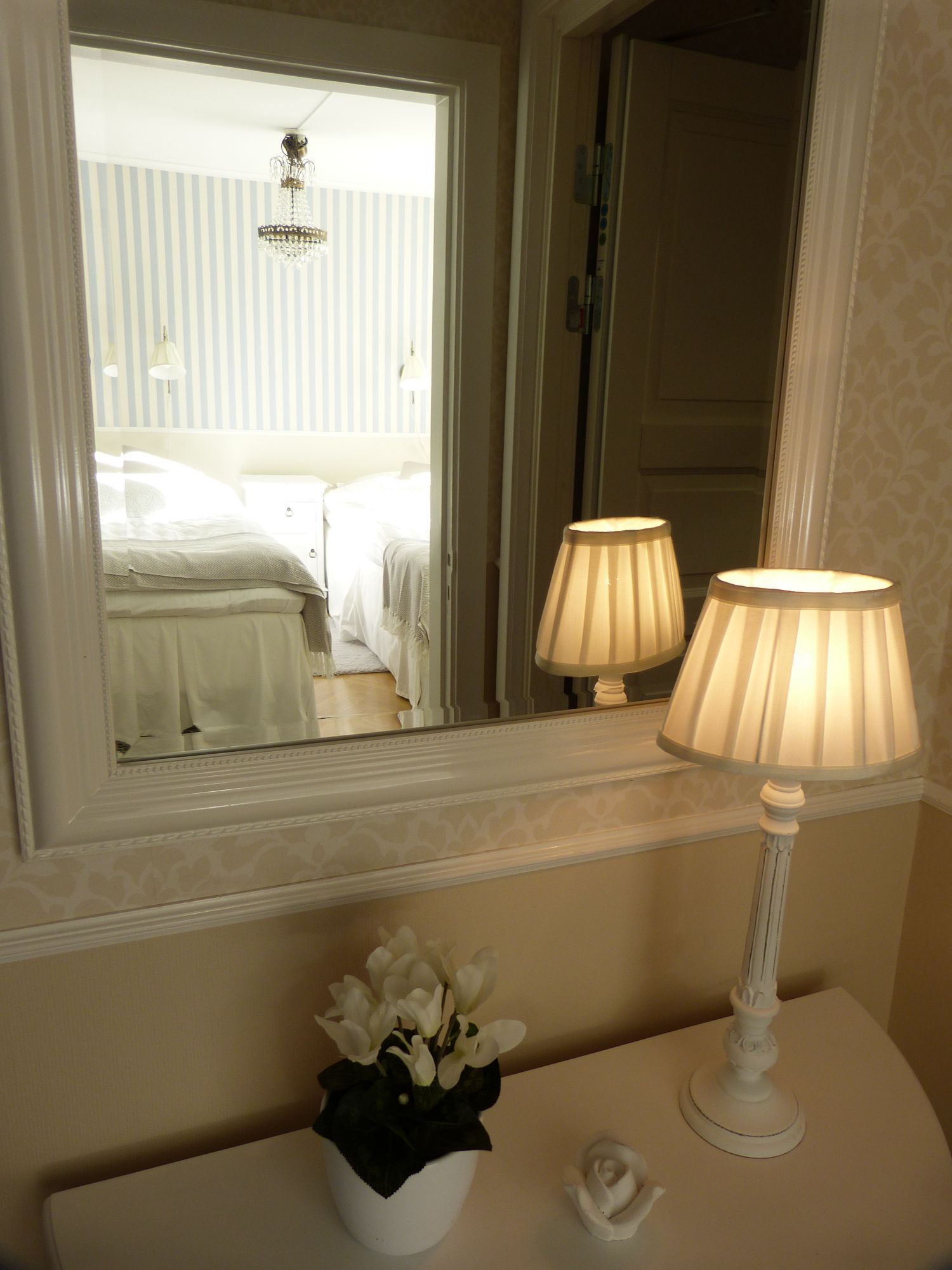 Elegant hus med underbar utsikt – bild 16 av 24