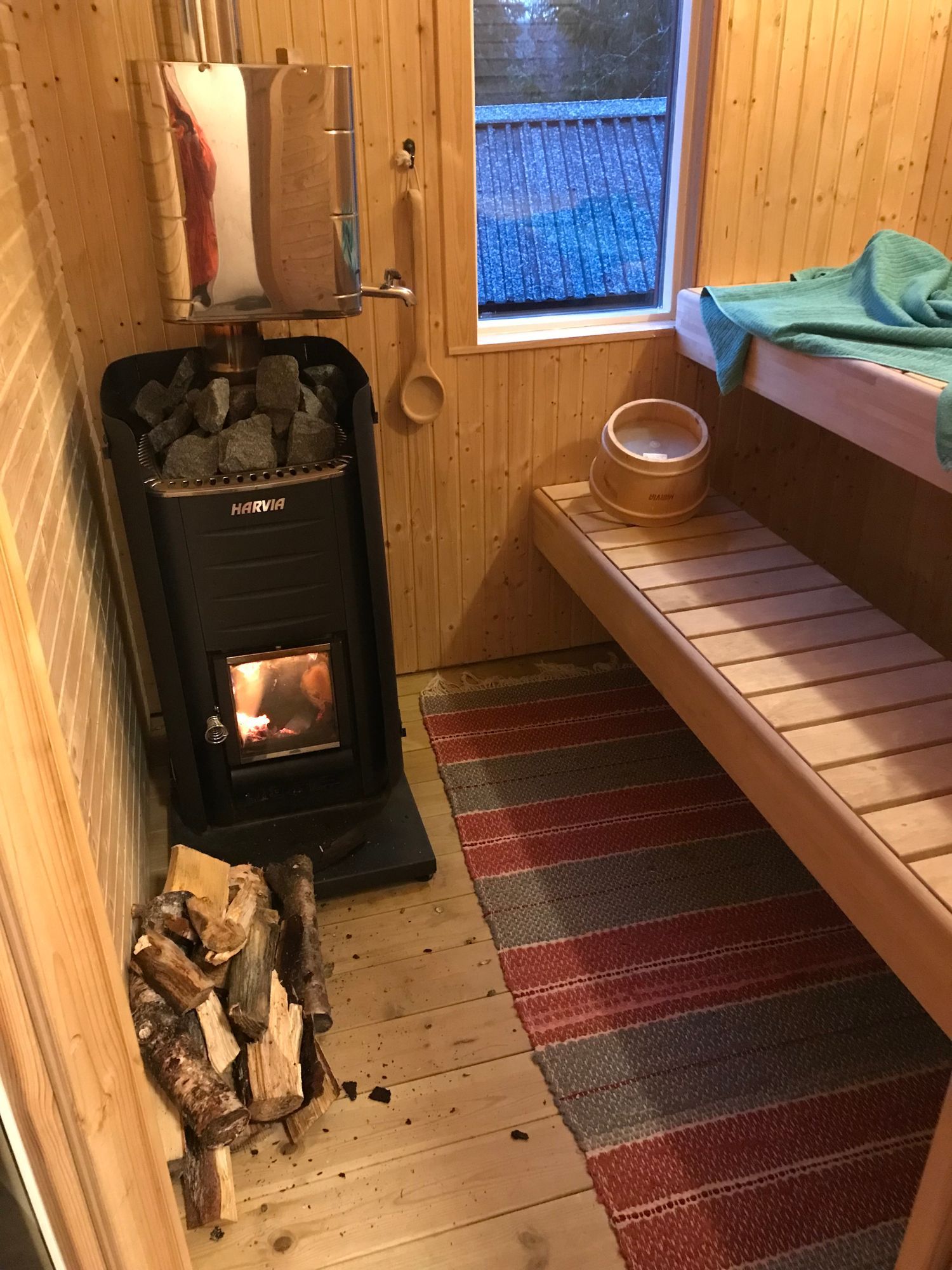 Härligt, timmerhus med gammaldags charm,Grövelsjön – bild 3 av 7