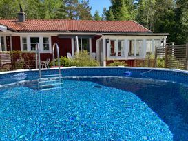 Summerhouse with pool