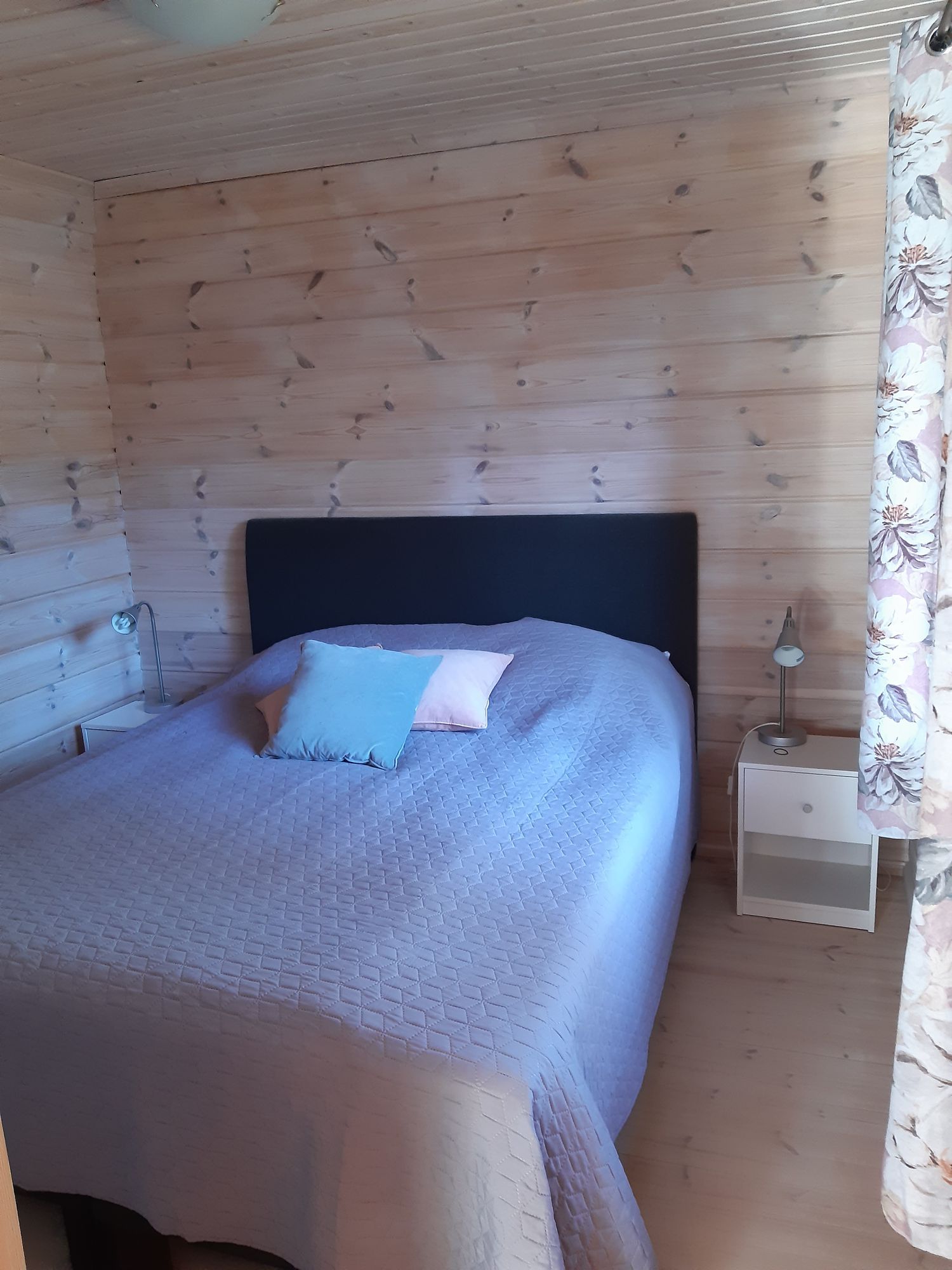 Stuga i S:t Annas skärgård – bild 7 av 11