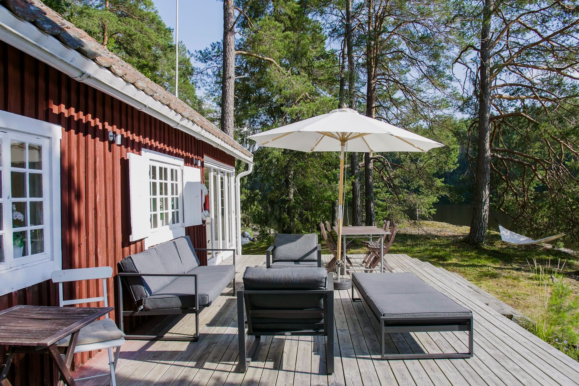KURÖN - En egen ö i en idyllisk sommarmiljö! – bild 5 av 24