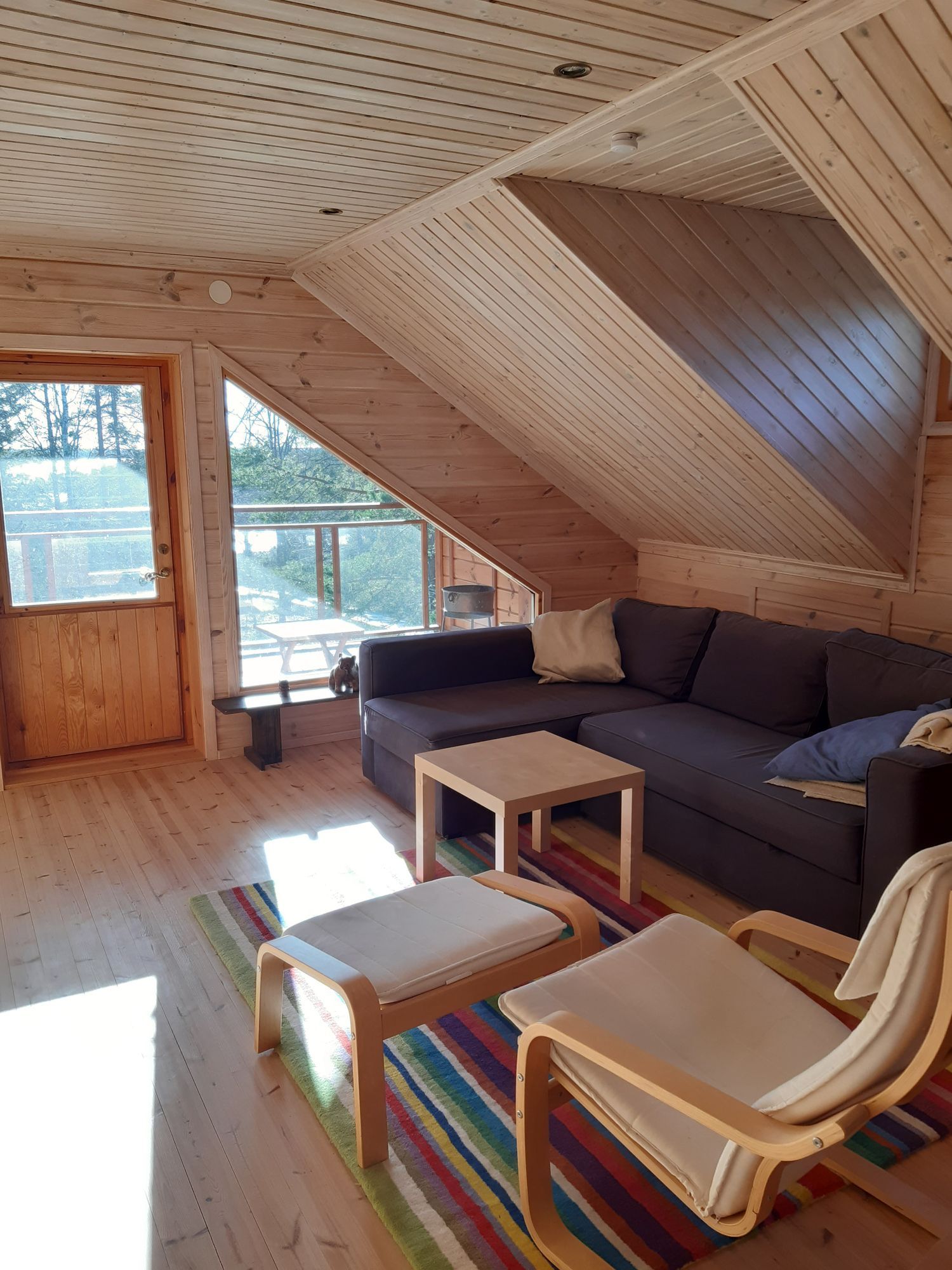 Stuga i S:t Annas skärgård – bild 9 av 11