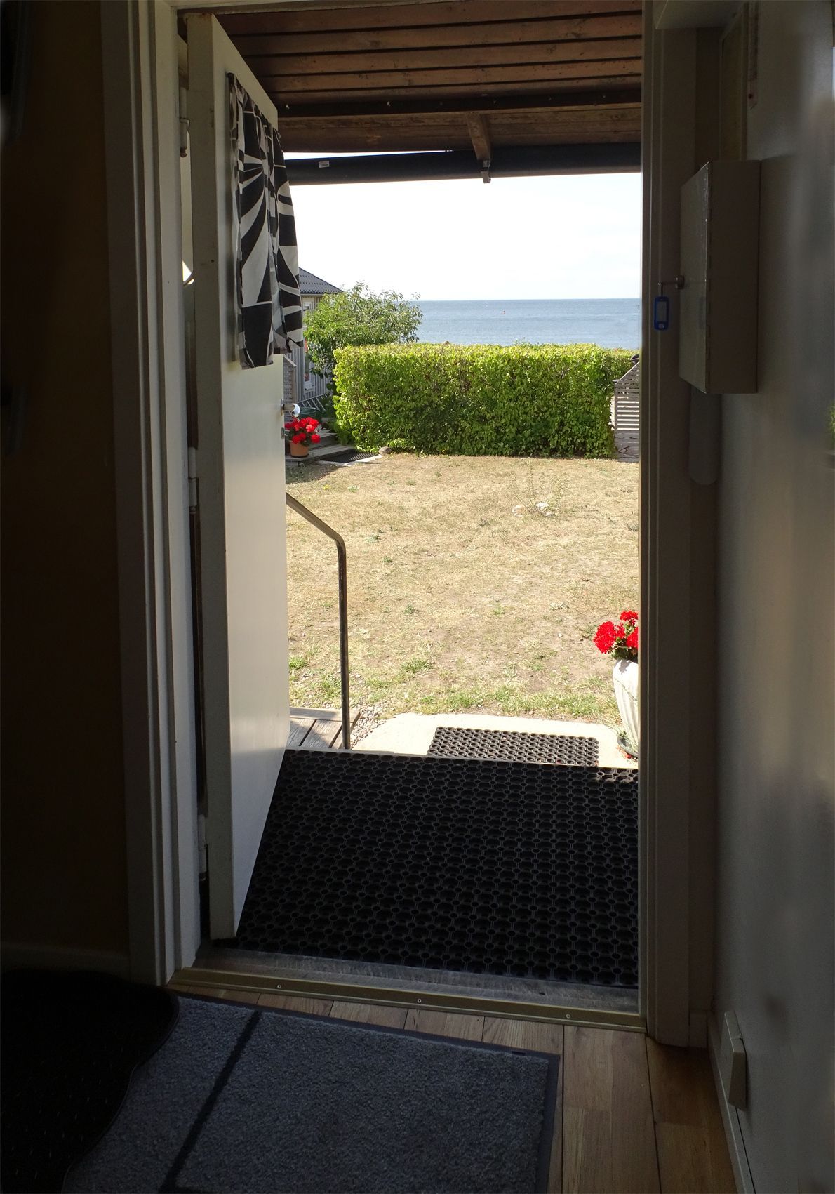 Havsutsikt och 50m till badstrand – bild 17 av 24