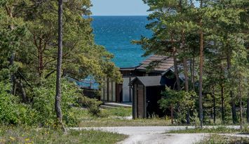 Hus med havsutsikt uthyres på Fårö, Gotland