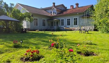 Adeles hus (en "stor stuga")
