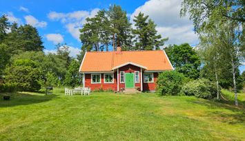 Lantromantik Brottby, nära bad o 30 min från Sthlm