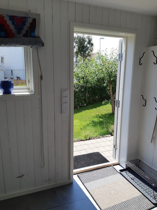 Liten stuga i Bleket på Tjörn uthyres – bild 11 av 24