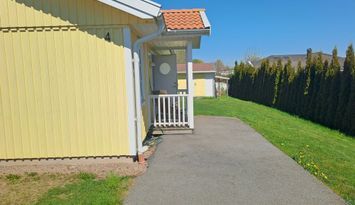 Stuga på sydkusten med närhet till fina bad
