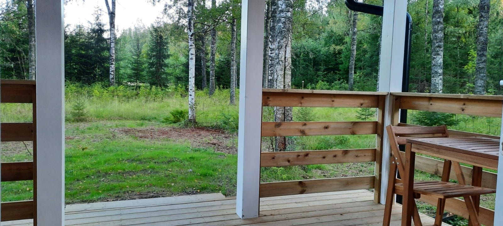 Bekvämt trähus vid skogsbrynet – bild 10 av 24