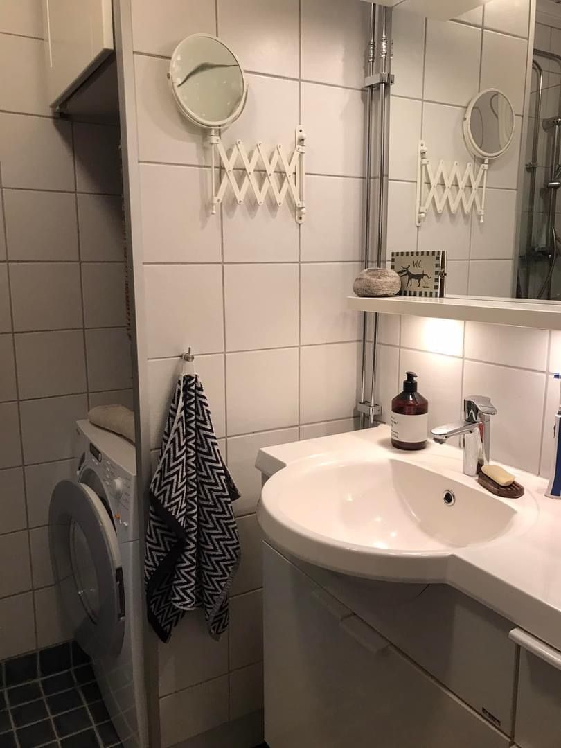 Havs- och skogsnära hus med vedeldad bastu – bild 10 av 12