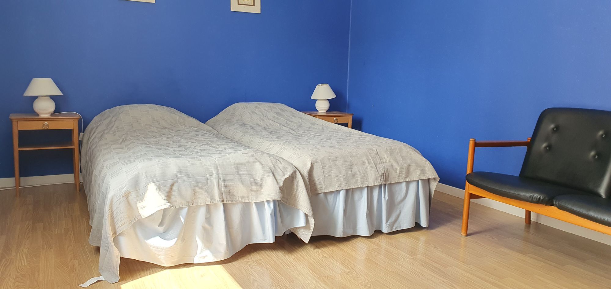 Sjönära semesterhus i lantlig miljö – bild 10 av 18