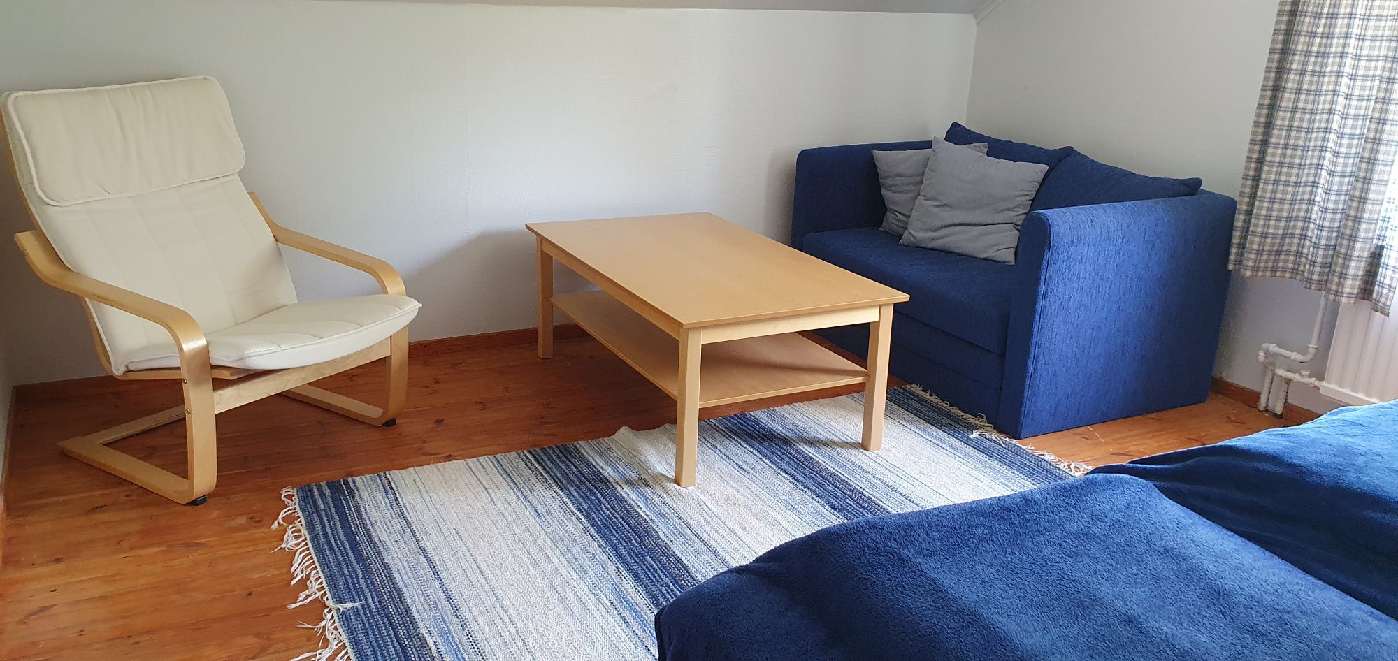 Sjönära semesterhus i lantlig miljö – bild 11 av 18