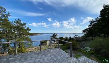 Havsnära i Stockholms Skärgård med egen sjötomt