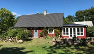 Charmig stuga i lantliga Egby, Köpingsvik.