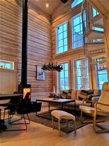 Exclusive ski in-ski out cottage in Hundfjället