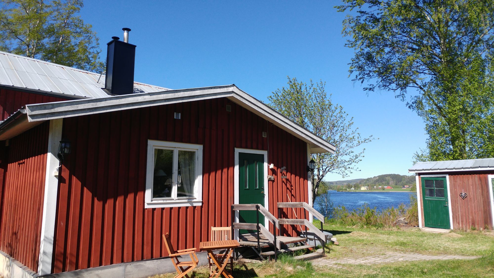 Hus vid Ångermanälvens strand – bild 11 av 14