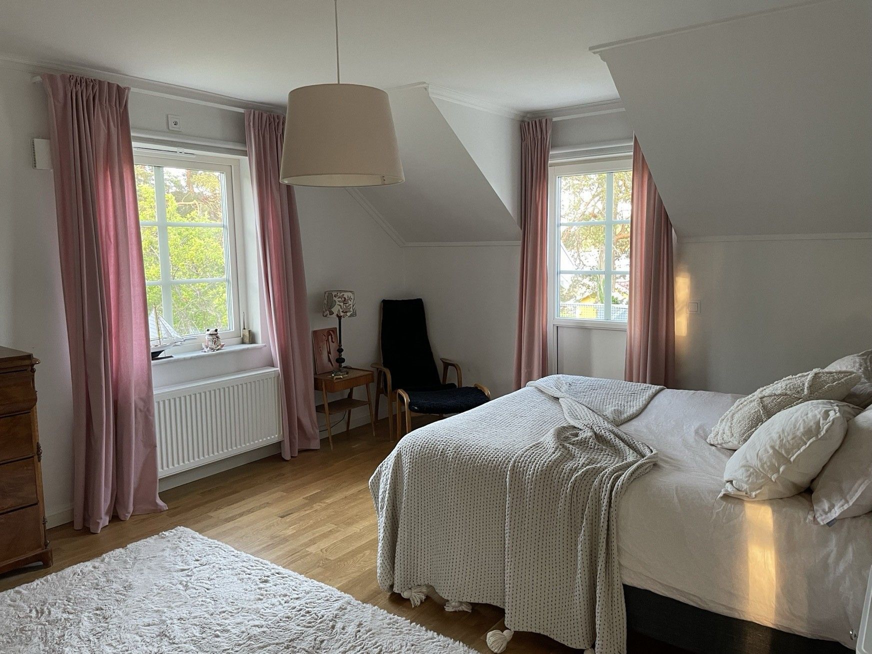 Nybyggd villa med sjötomt och egen brygga – bild 15 av 20