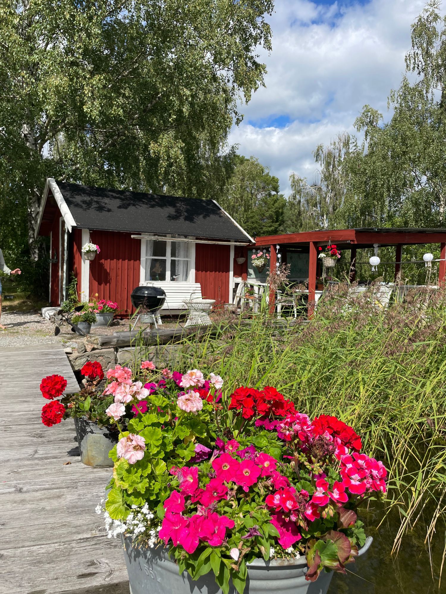 Nybyggd villa med sjötomt och egen brygga – bild 6 av 20