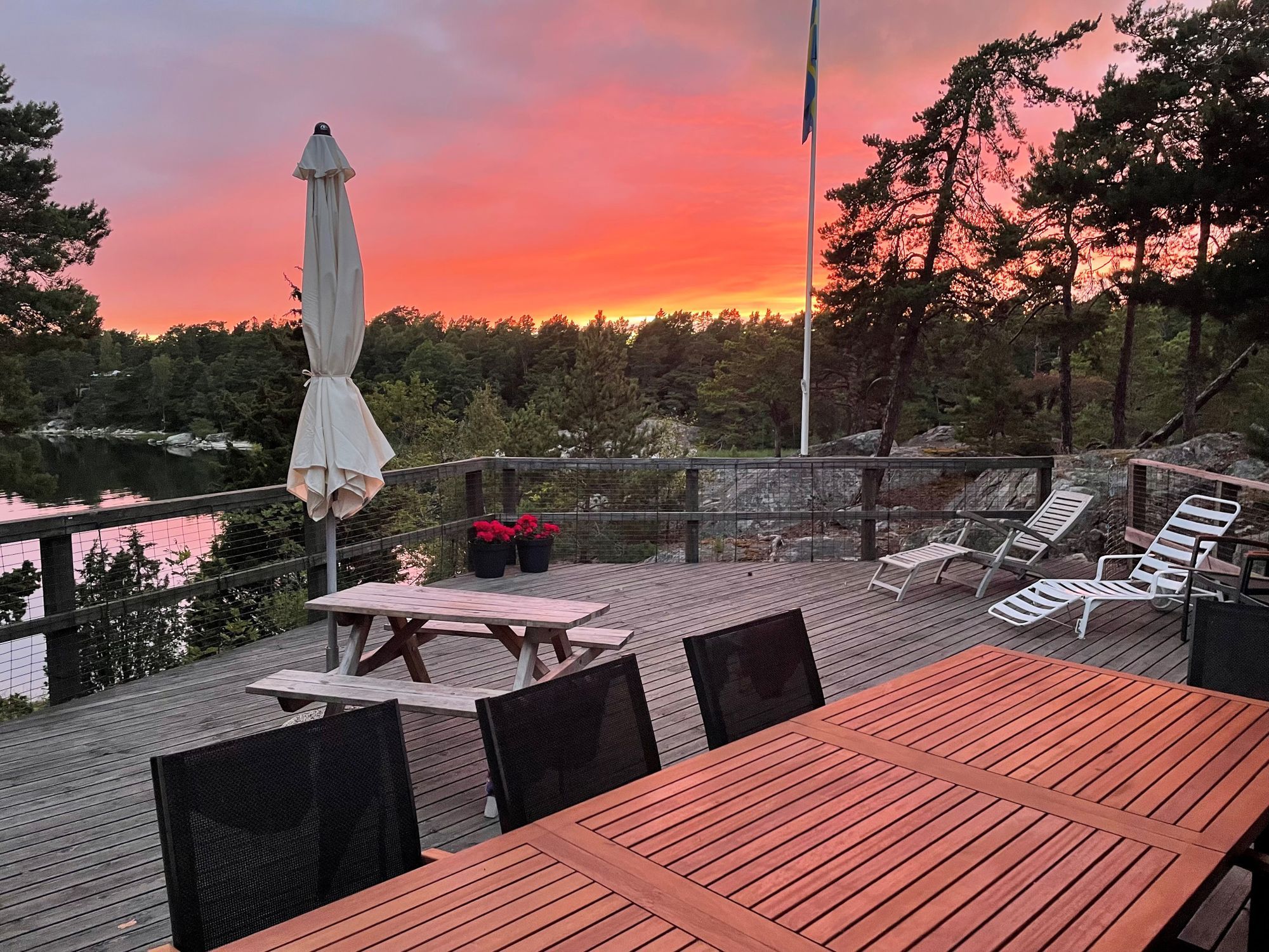 Fantastisk strandfastighet i Stockholms skärgård – bild 3 av 24