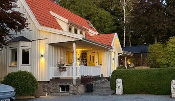 Rymlig villa nära havet