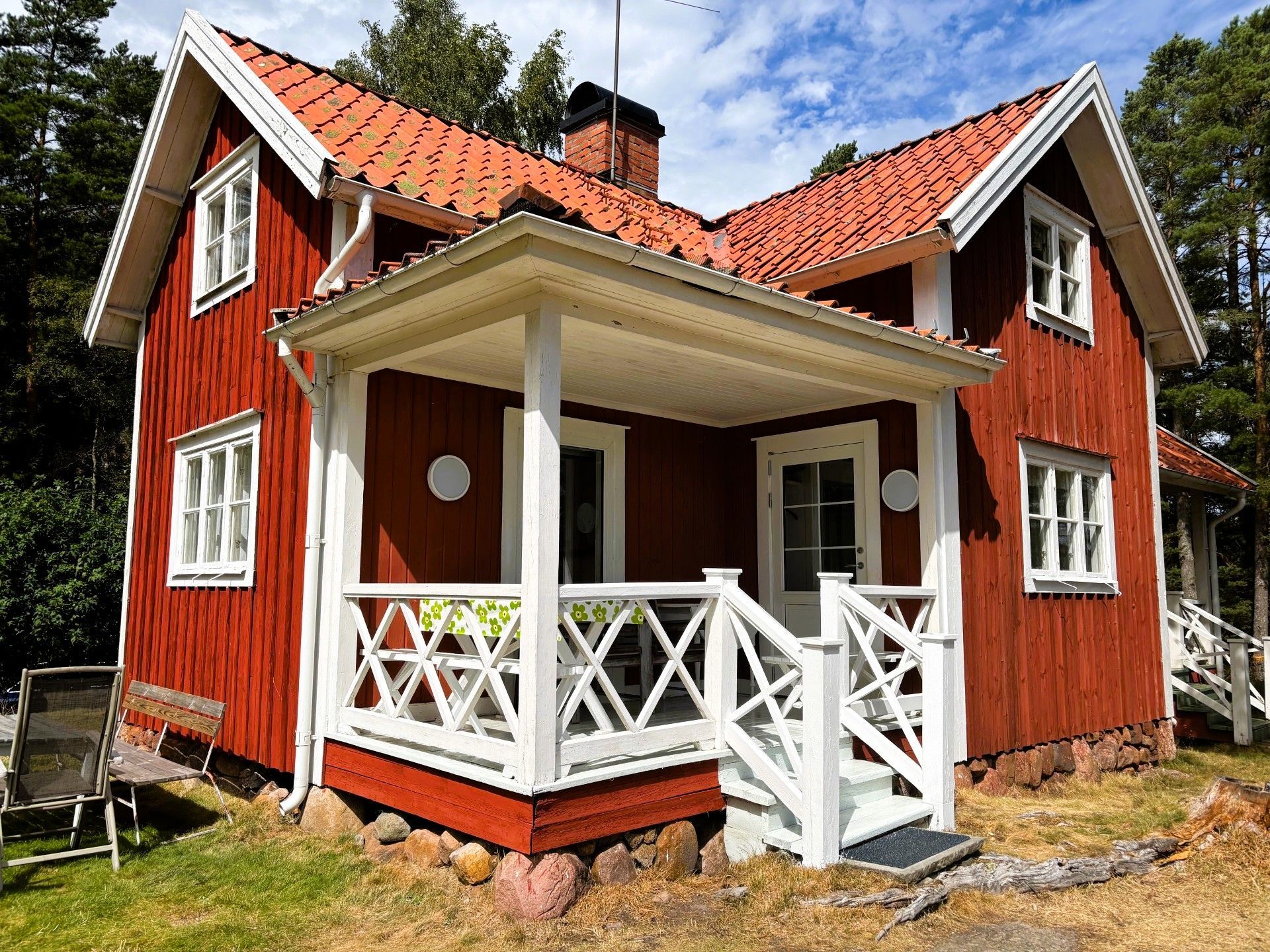 Stuga med Vänerns skärgård som granne – bild 7 av 24