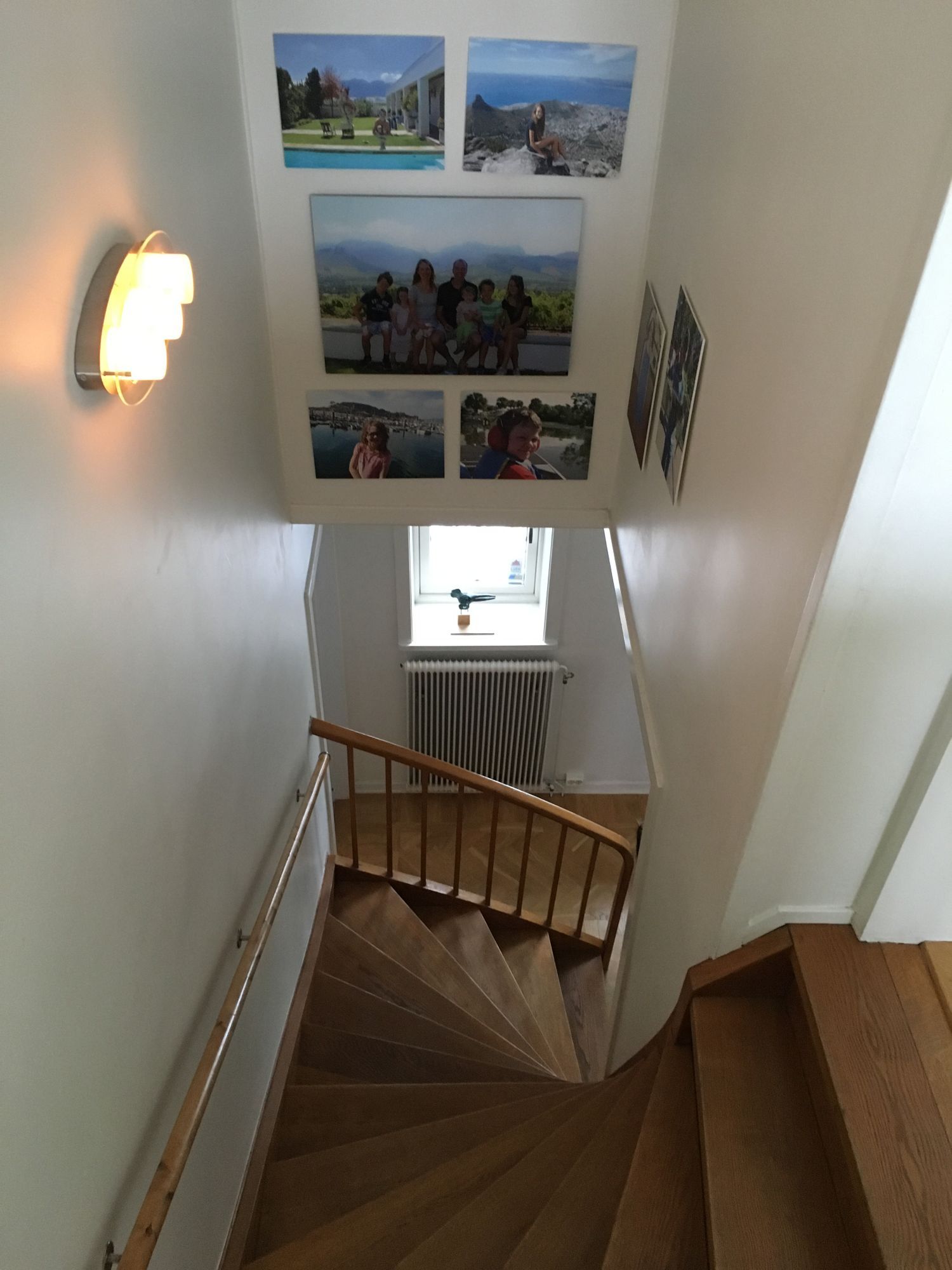 Stort hus nära Stockholm, vatten, bad och natur – bild 9 av 13
