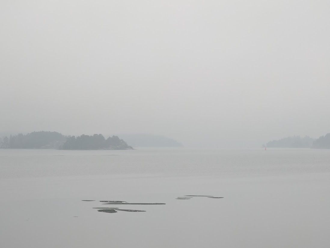 Hus med egen brygga, bastu och sandstrand. – bild 8 av 24