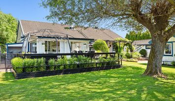 Mysig stuga nära natur och bad