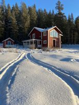 Naturnära mindre Västerbottengård i övre Kågedalen