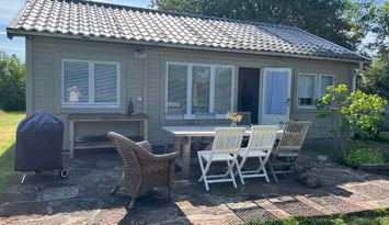 Fin stuga 4+3 bäddar i Djupvik, Borgolm