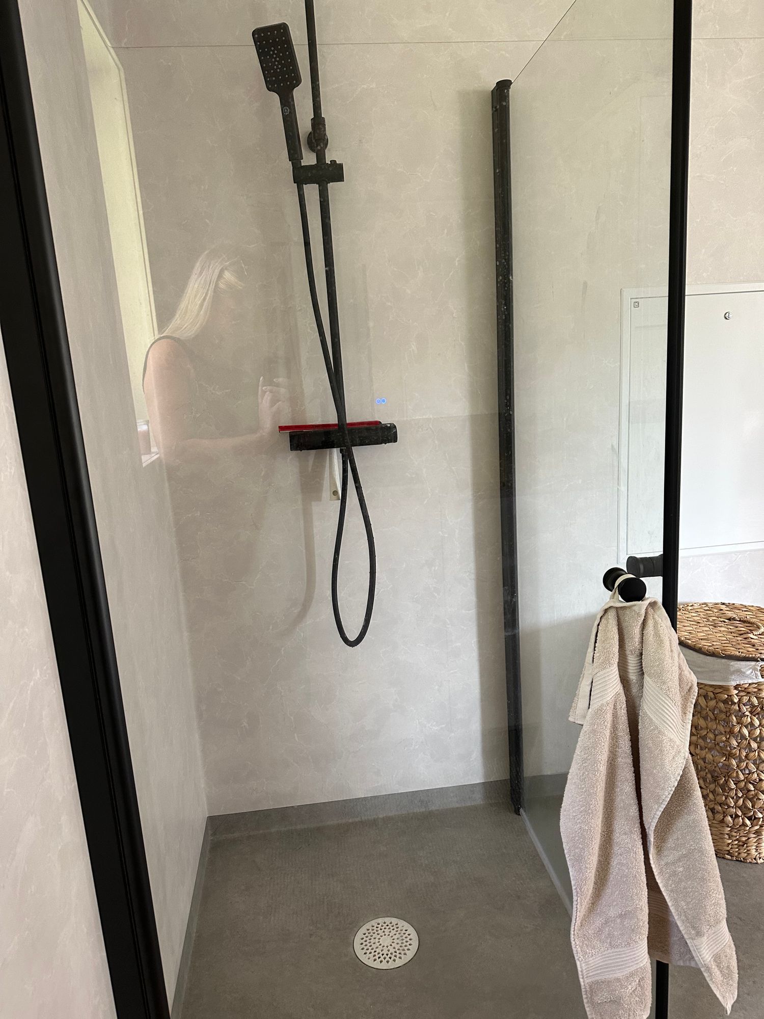 Nybyggd mysig stuga – bild 6 av 23