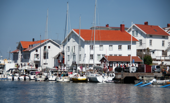 Apartment overlooking the harbour in Grundsund.