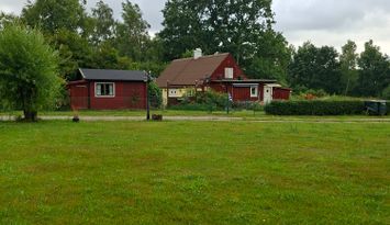 Mysigt litet hus på landet.