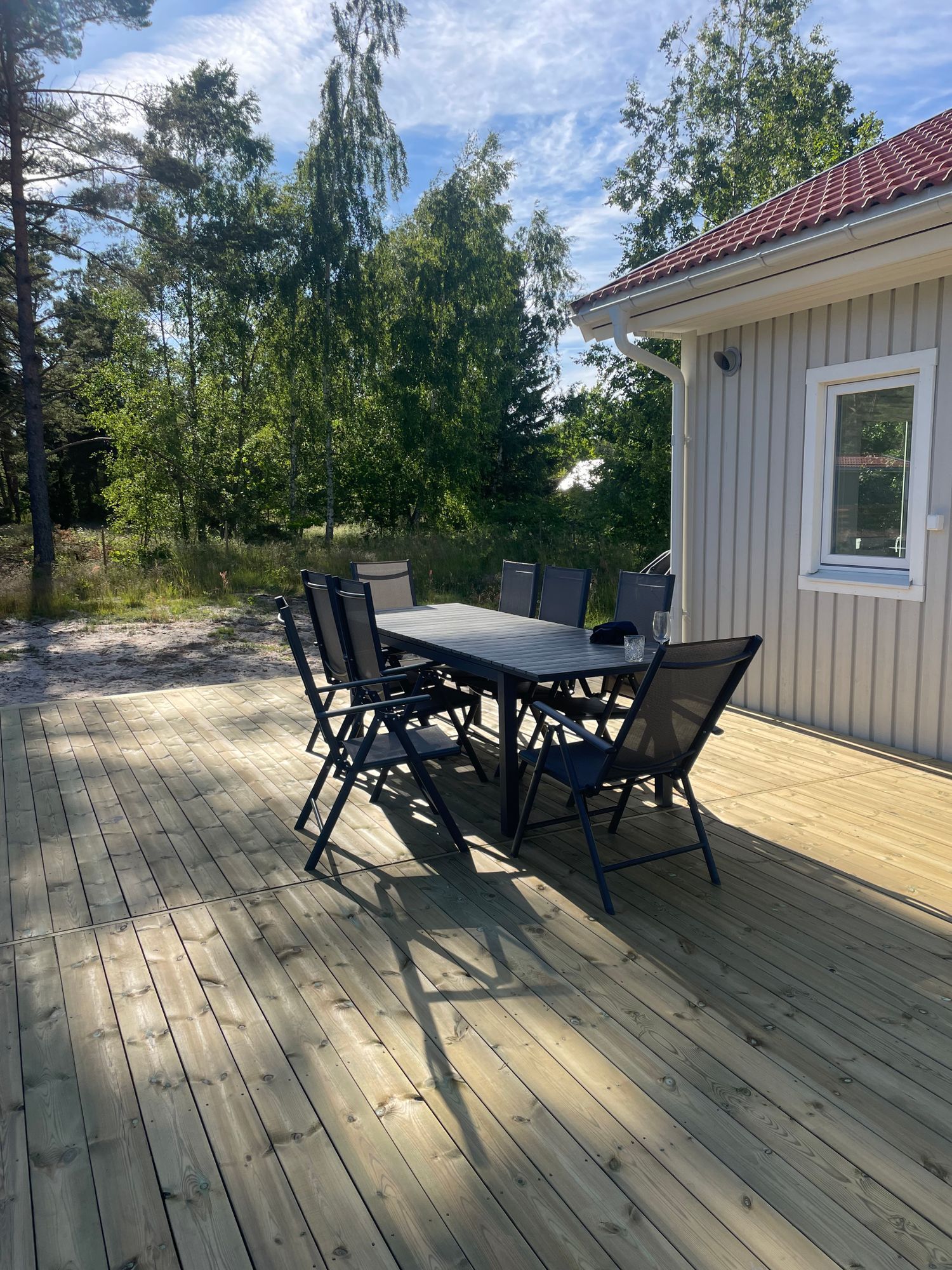 Nybyggt hus Löttorp nära stranden – bild 2 av 4