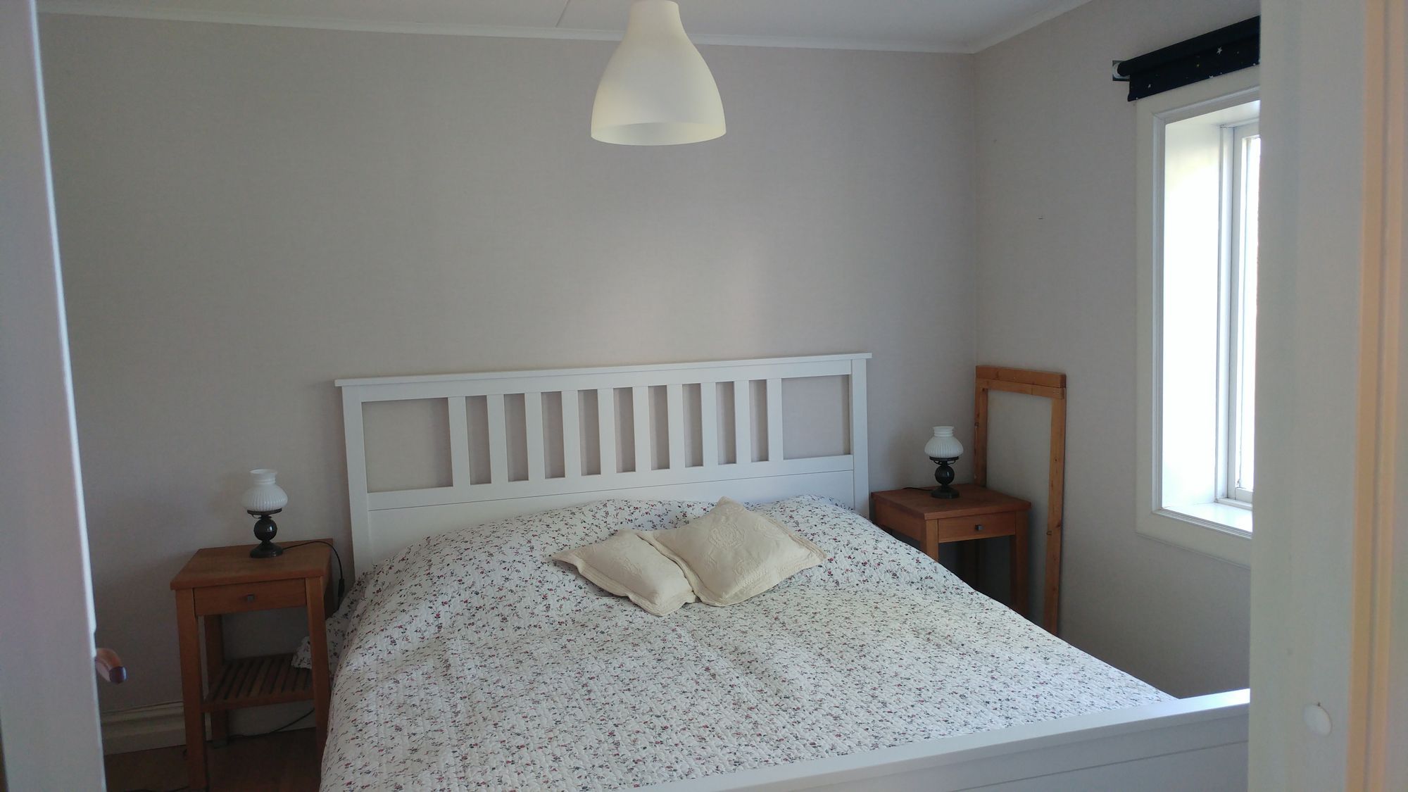 Hus vid Ångermanälvens strand – bild 7 av 14