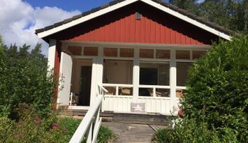 Sommarstuga nära badbrygga Vaxholm Rindö Stockholm
