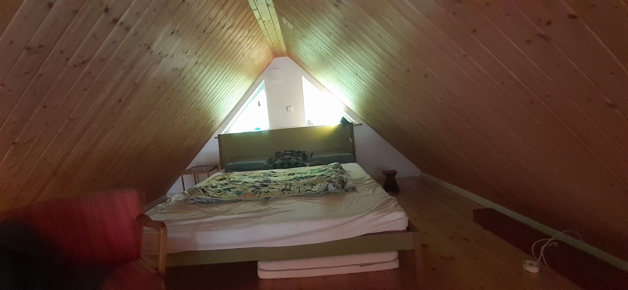 Stuga alldeles vid havet – bild 15 av 17