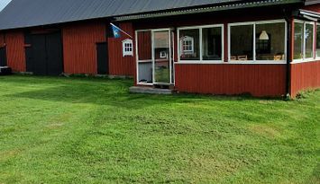 Granne med Golfbana 4+1 Bäddar i Byxelkrok