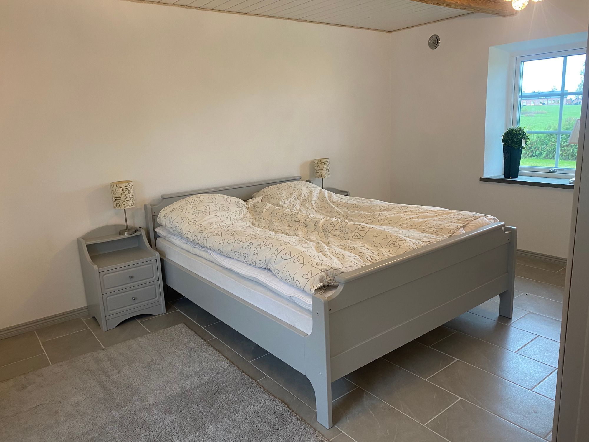 Nyrenoverat hus på den skånska landsbygden. – bild 9 av 24