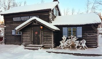 Ski-in-ski-out, Skalets torg - midt i smørøyet!