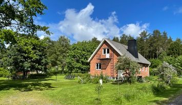 Annikas House at Höga Kusten with Sauna & Garden