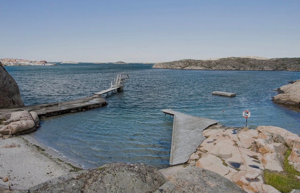 Härligt hus och trägård på västra Tjörn – bild 18 av 22