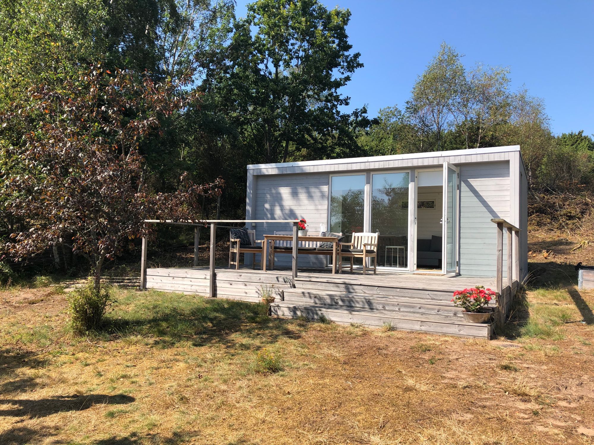 Två stugor i en på västkusten! – bild 10 av 13