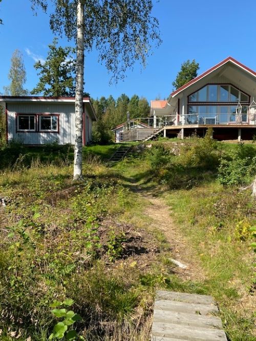 Hus vid Värmelns strand i Värmskog-Värmland – bild 22 av 24