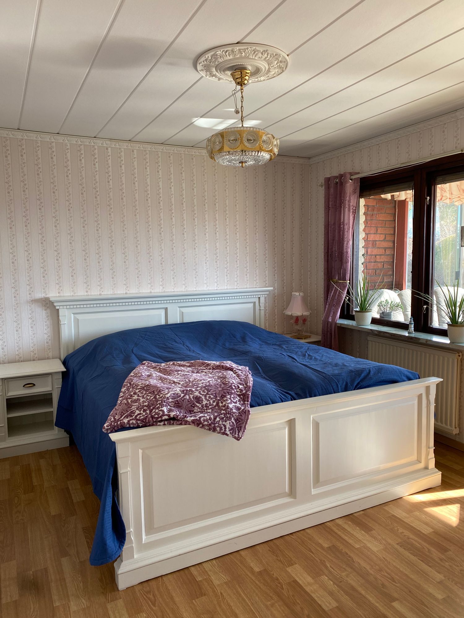 Rymlig övervåning i villa på Orust,Hälleviksstrand – bild 9 av 23